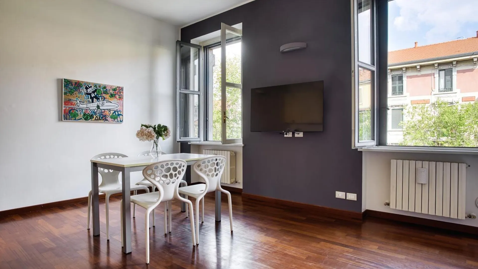Just Urban Stays - Delightful Apartment - Porta Romana Milan 0*,  Italy